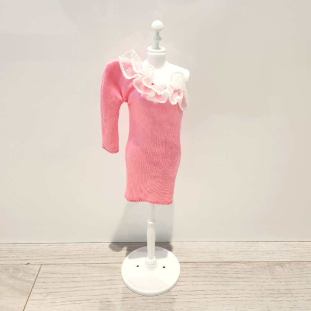 5/$20  1994 Barbie 10 Fashions Dress